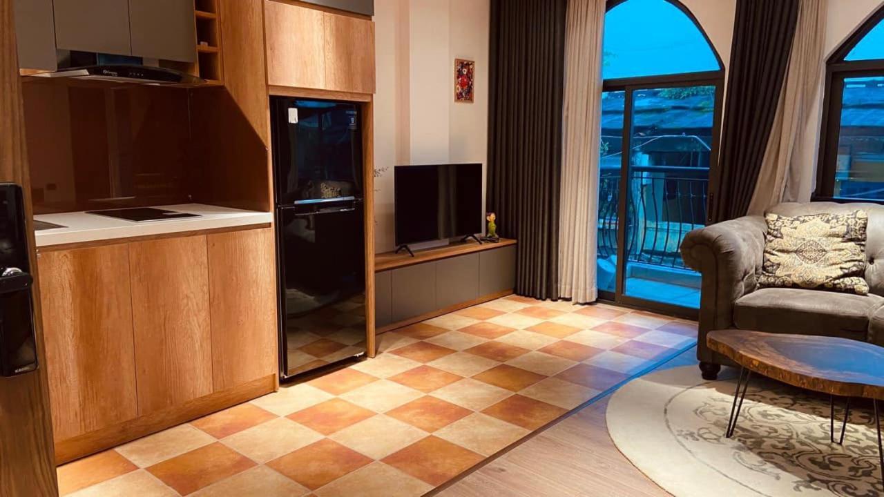 Bom'S House Apartment Hanoi Bagian luar foto