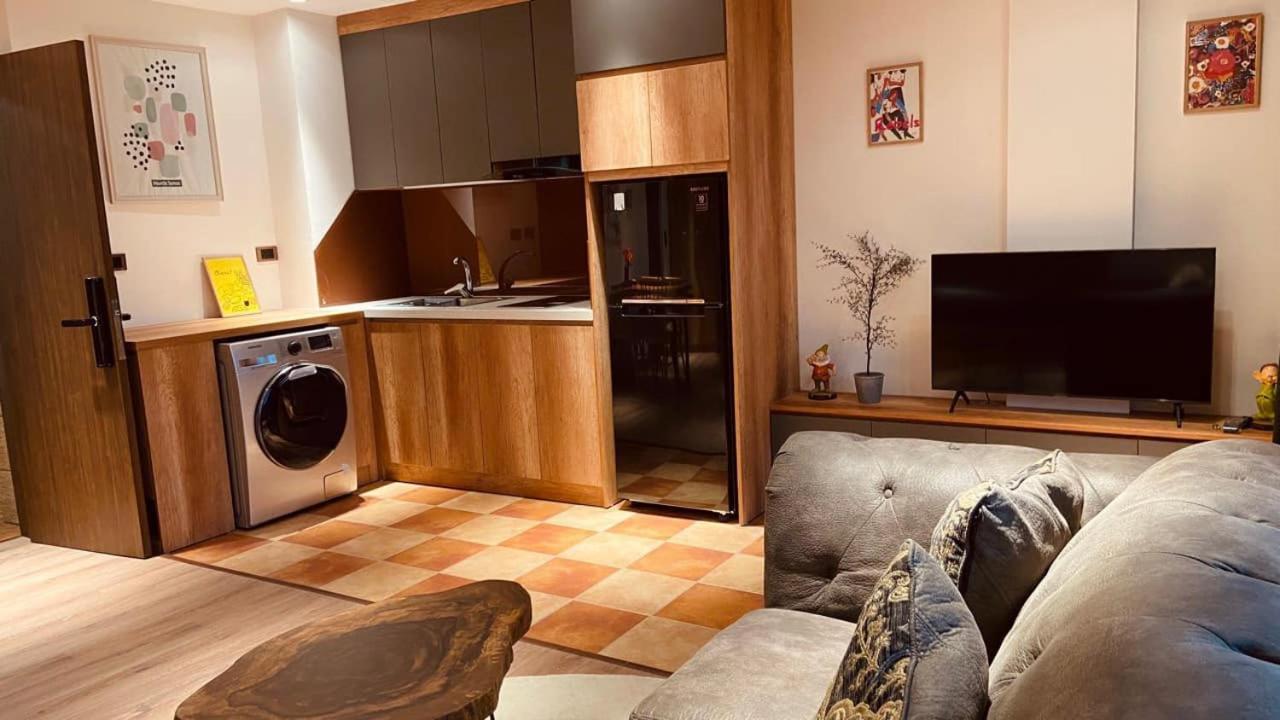 Bom'S House Apartment Hanoi Bagian luar foto